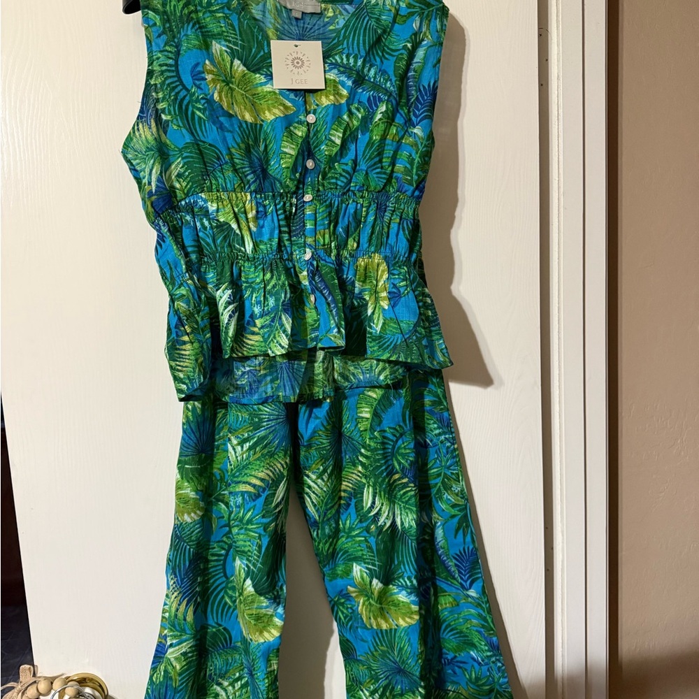 Tropical Leaf Print Sleeveless Top and Pants Set